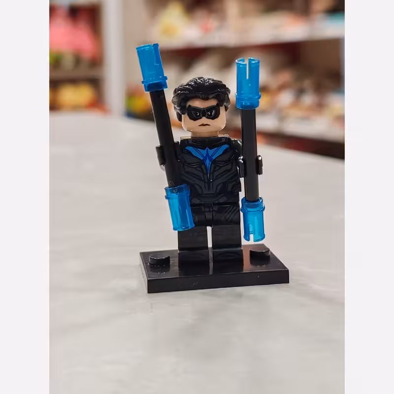 لگو Night wing  مینی فیگور با سلاح وارداتی