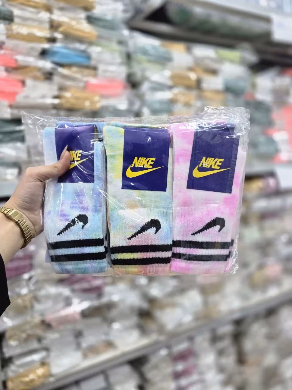 جوراب ساقدار کش انگلیسی اسپرت آبرنگی طرح نایک خط دار کد 1806 (12جفتی)