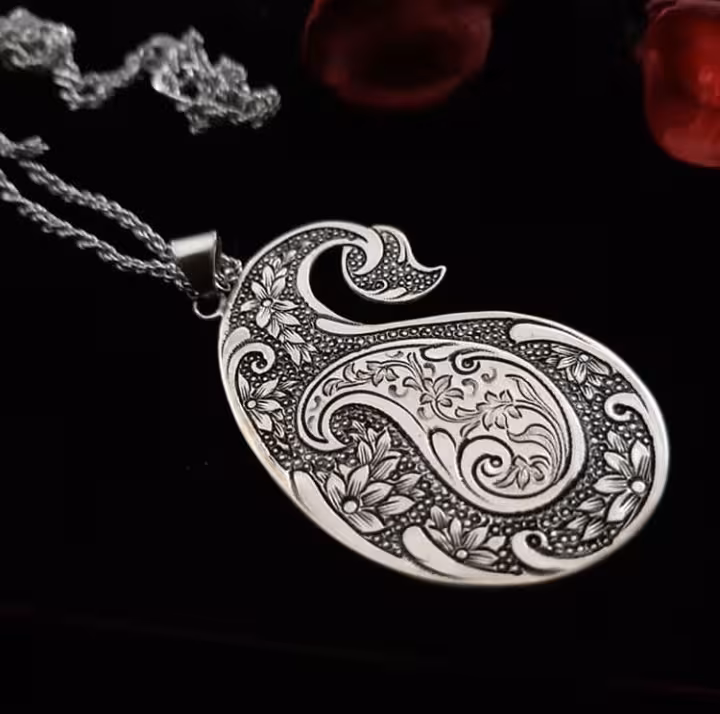 گردن آویز نقره طرح بته جقه ریز قلم کد 101137