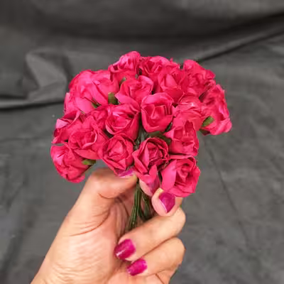 گل مصنوعی مدل غنچه رز کد 200 بسته 3 عددی