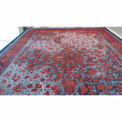 فرش ماشینی زمرد مشهد طرح وینتیج مدل افشان زمینه سورمه ای