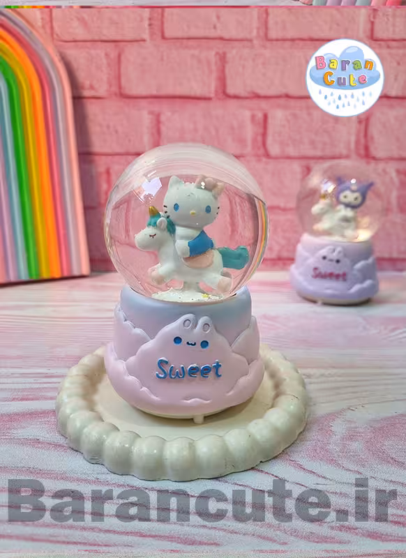 گوی موزیکال برفی چراغ دار (سایز متوسط) طرح کیتی روی اسب