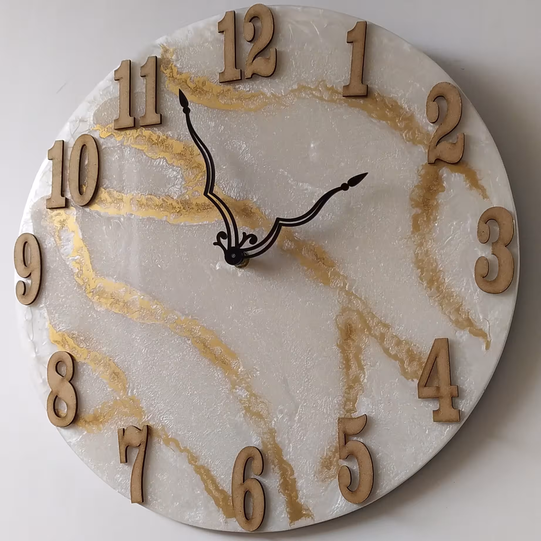 ساعت دیواری رزینی 