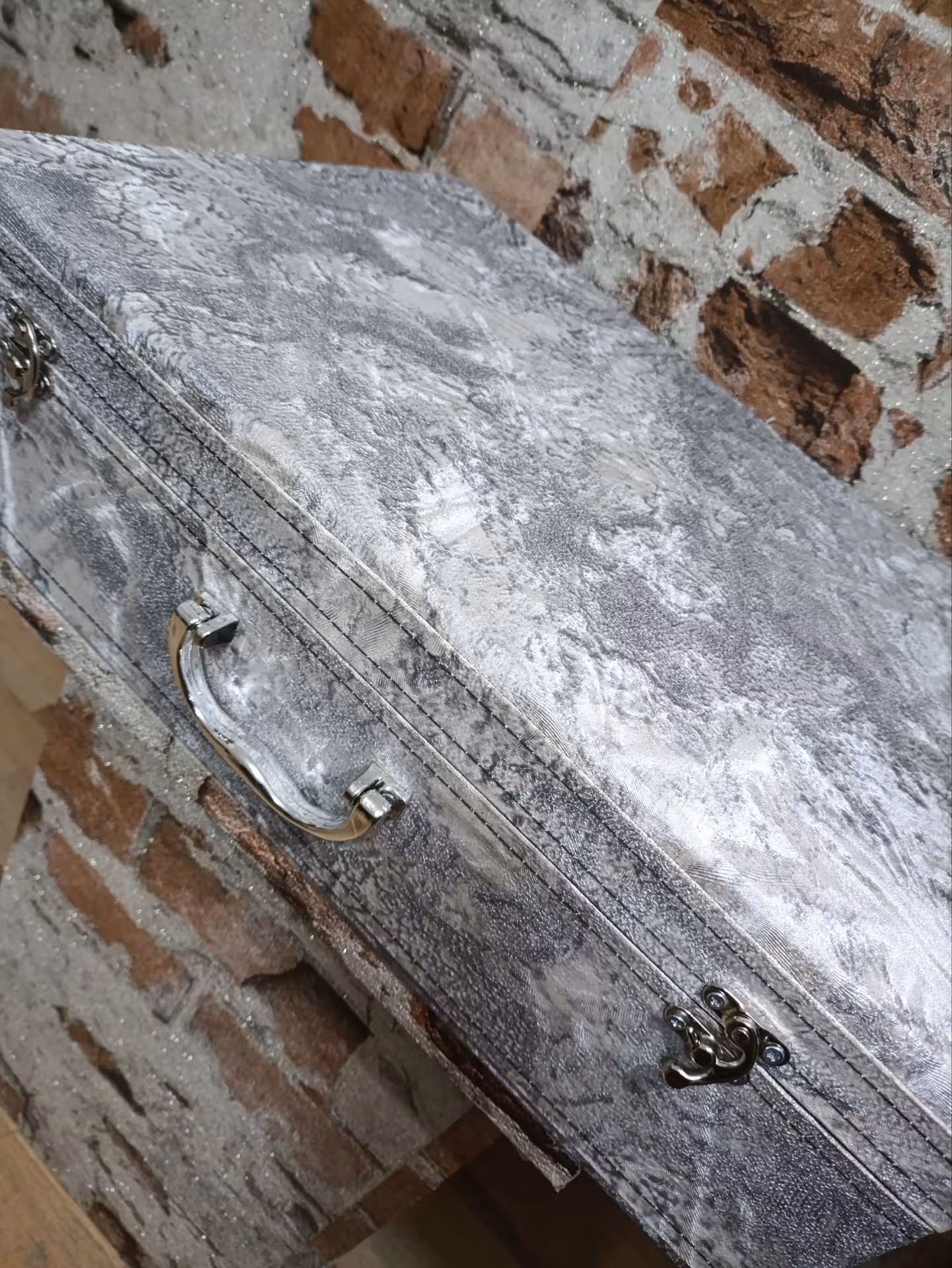 چمدون قاشق و چنگال