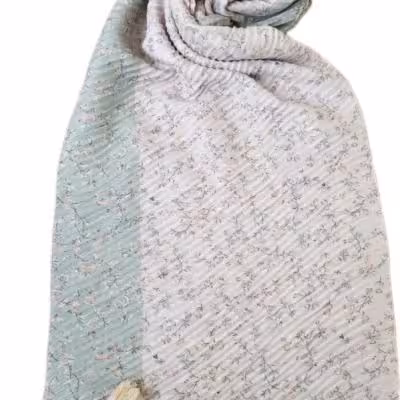 شال پلیسه ای گل ریز کرم سبز