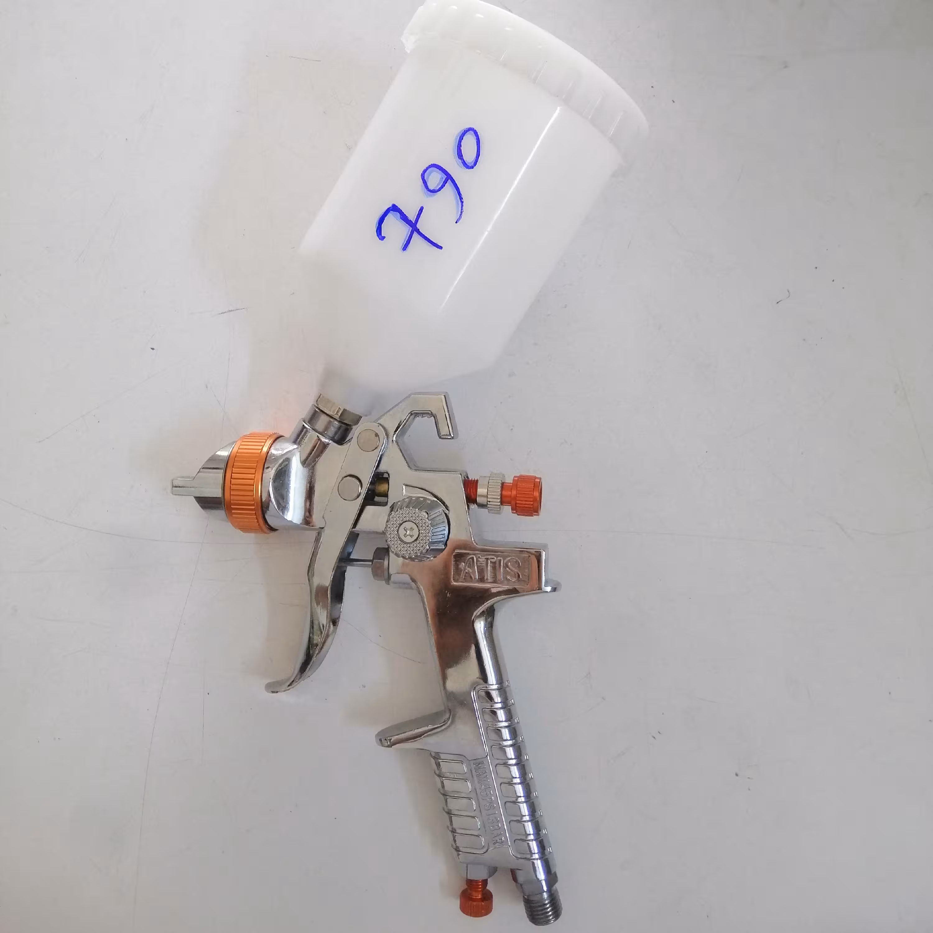 پیستوله و رنگ پاش سه تنظیمه نازل 1.3 مخزن پلاستیکی طرح H827 ساتا 