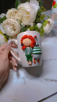 ماگ دختر و اردک خمیری برجسته