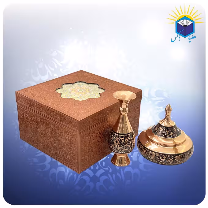 ست قندان سفینه متوسط و گلدان صراحی 20 سانت مس و الماس تراش با جعبه ام دی اف چرمی