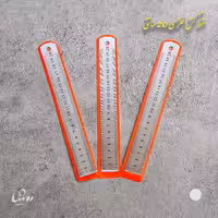 خط کش فلزی بیست سانتی با درجه بندی بر اساس واحد سانتی متر، میلی متر و اینچ