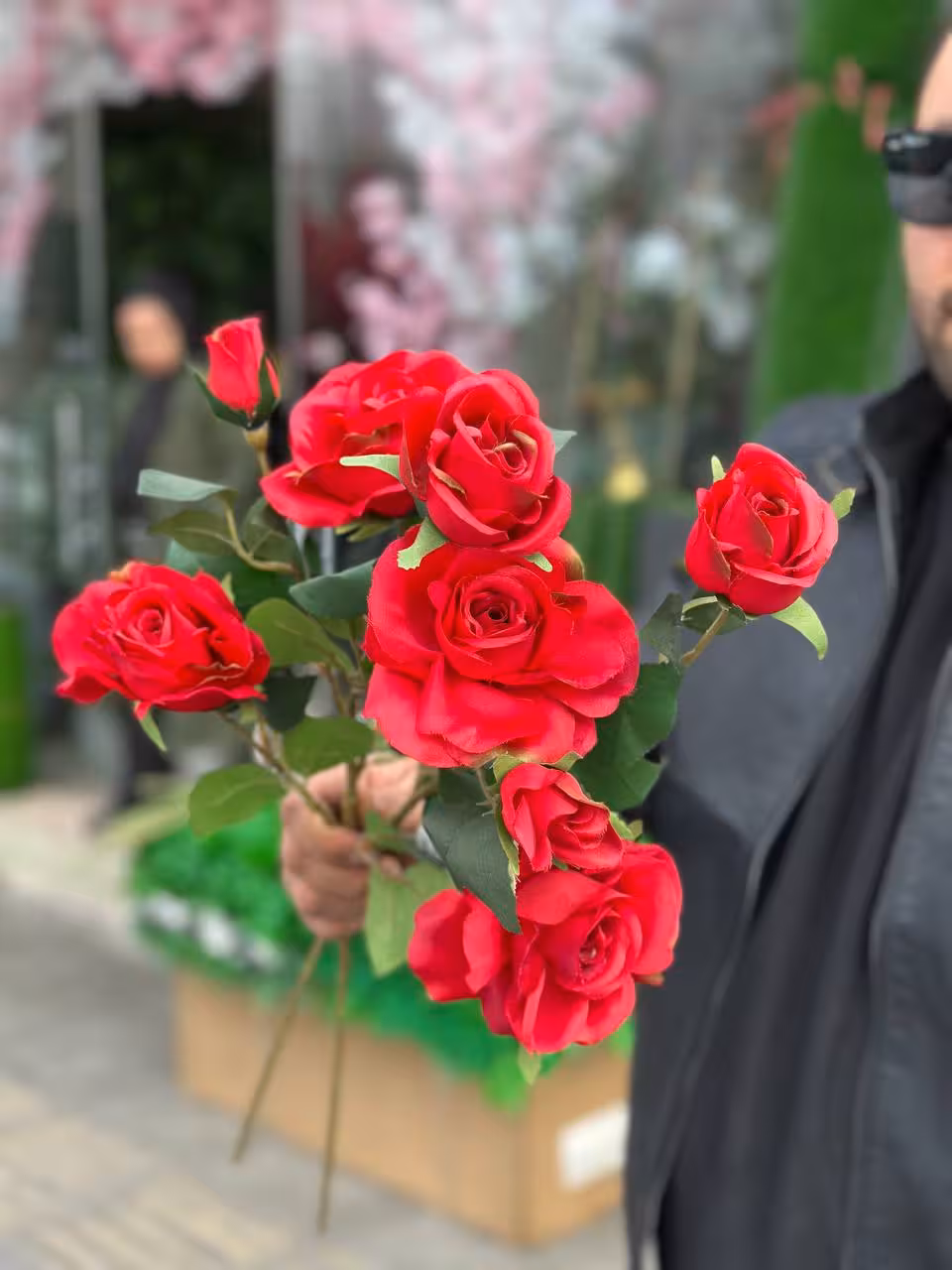 شاخه رز مصنوعی قرمز 4 گل