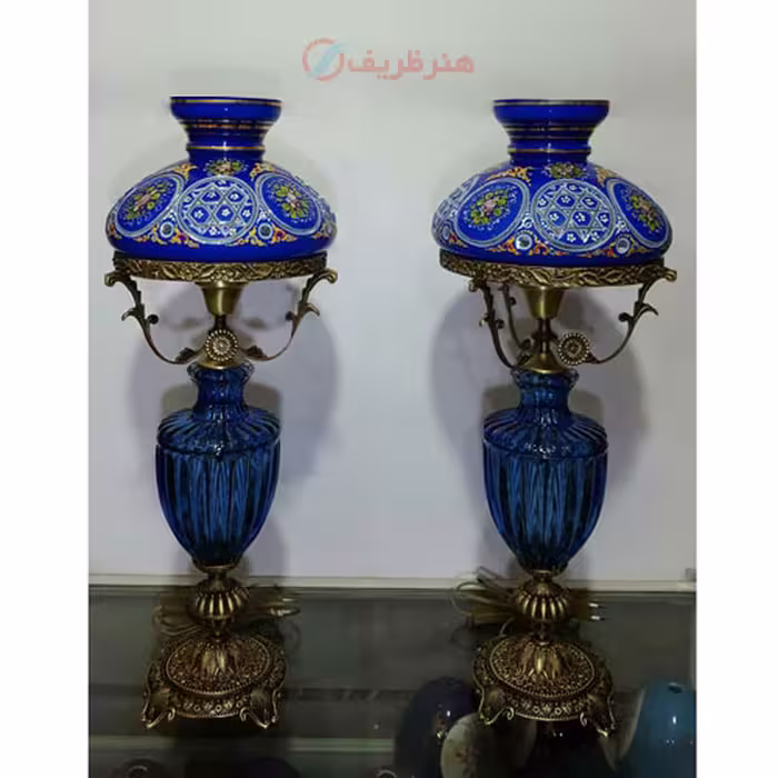 چراغ قالپاقی سه پوست، رنگ آبی