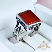 انگشتر نقره با عقیق سرخ معدنی چهار گوش (کد 1033)