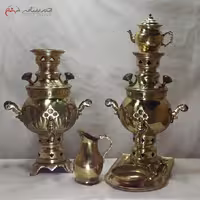 سماور ذغالی 2 لیتری برنجی در دو طرح ساده و قلم زنی سنتی