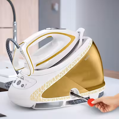 اتو مخزن دار تفال مدل  GV9581