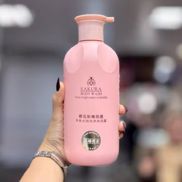 شامپو بدن حاوی شکوفه گیلاس ساکورا sakura حجم 500 گرم