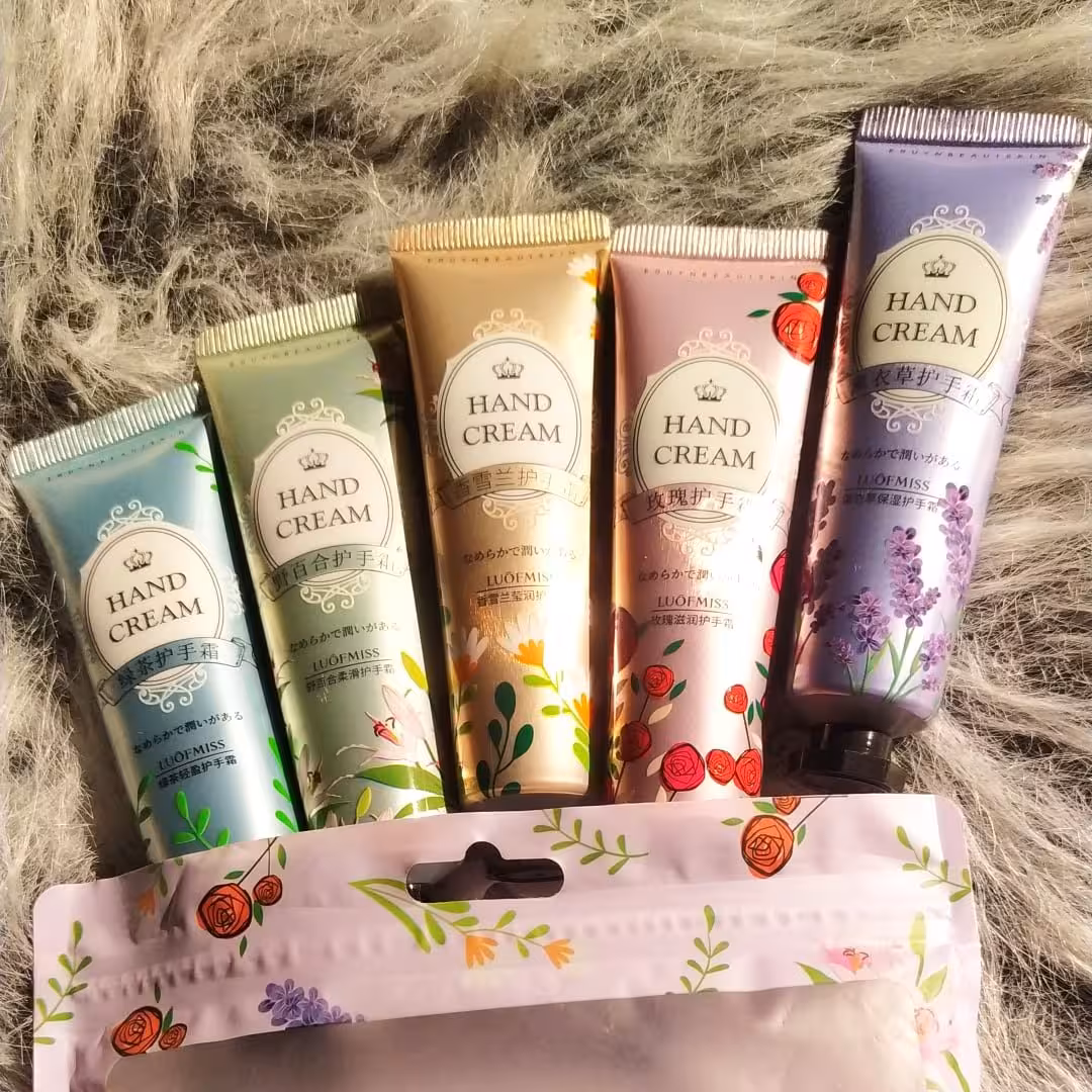 کرم مرطوب کننده دست