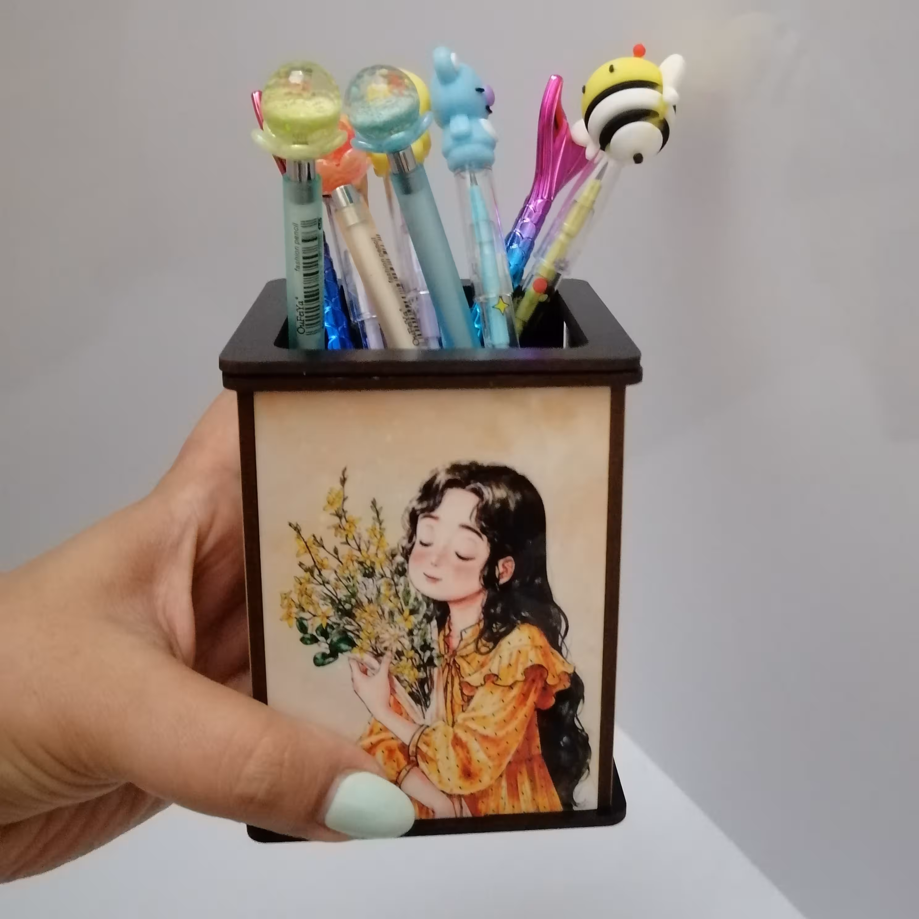 جاقلمی و جامدادی رومیزی چوبی با طرحهای متنوع