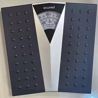 ترازو مکانیکی اکیومد مدل WB1102