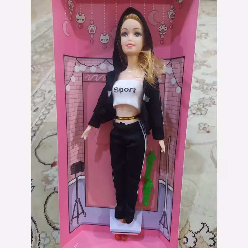 عروسک باربی  مفصلی با کفش اضافه