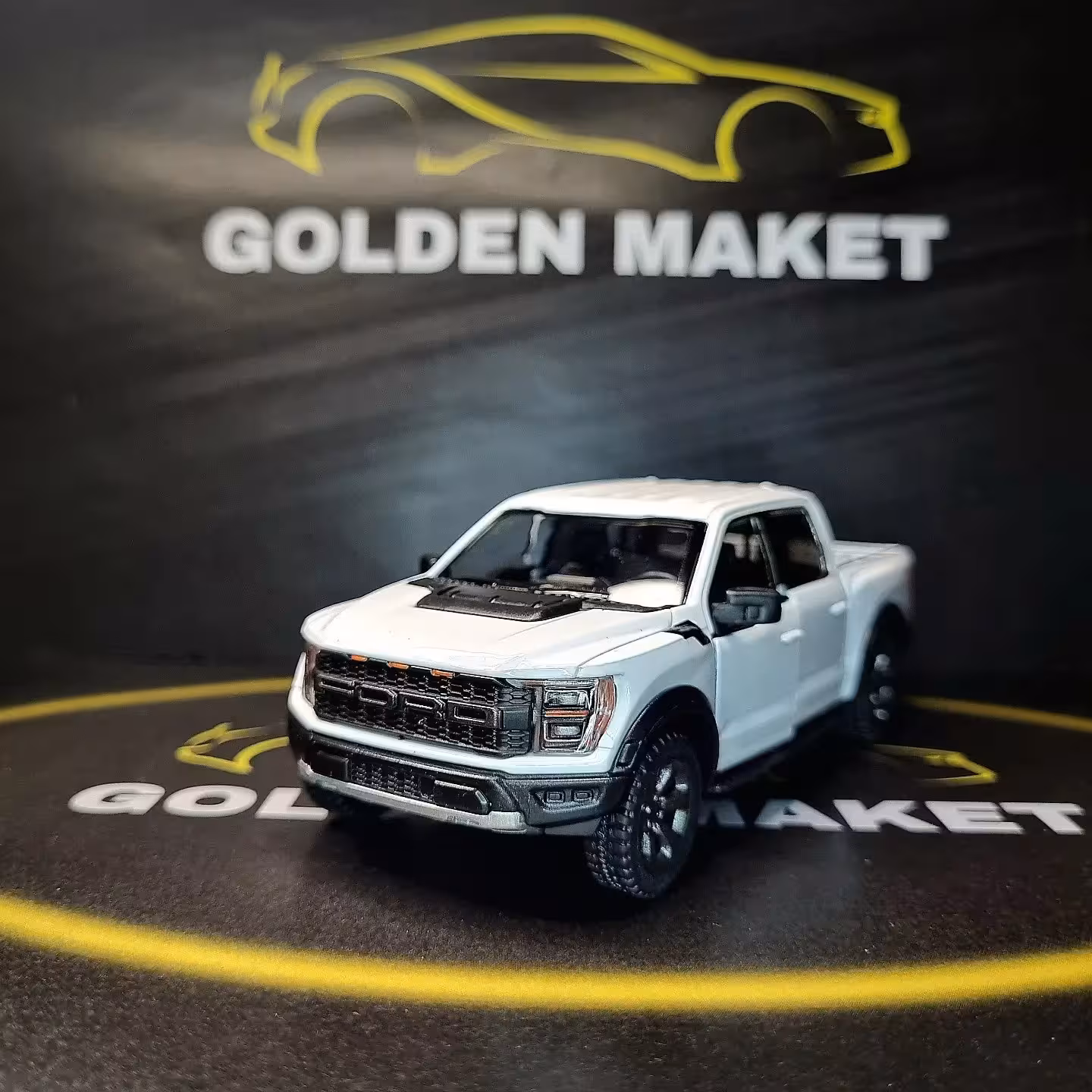 ماکت ماشین فلزی فورد رپتور اف150 2022 کینسمارت سفید