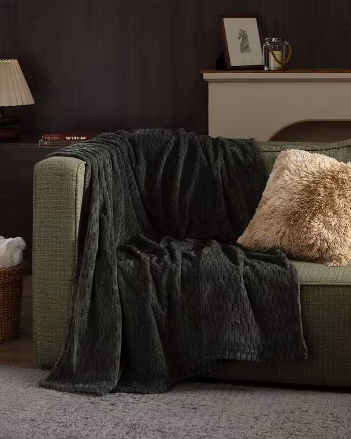 شال مبل مادام کوکو طرح Ludos