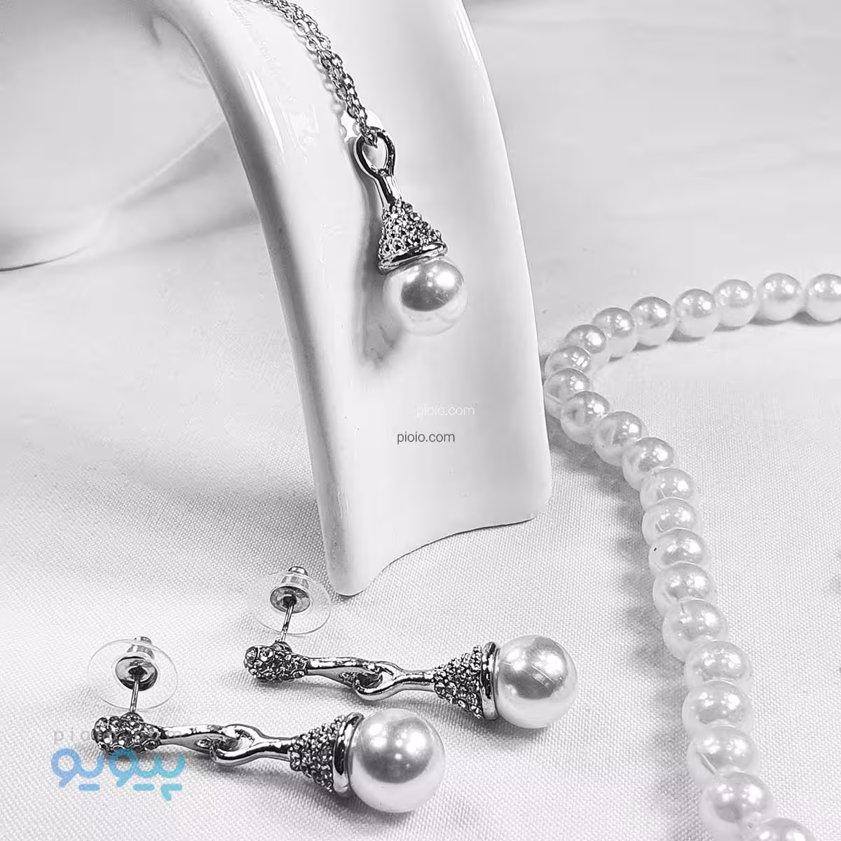 نیم ست گردنبند و گوشواره نقره ای تک مروارید