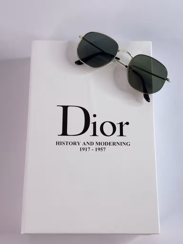 عینک افتابی برند police زنانه ومردانه اسپرت چندضلعی یووی 400