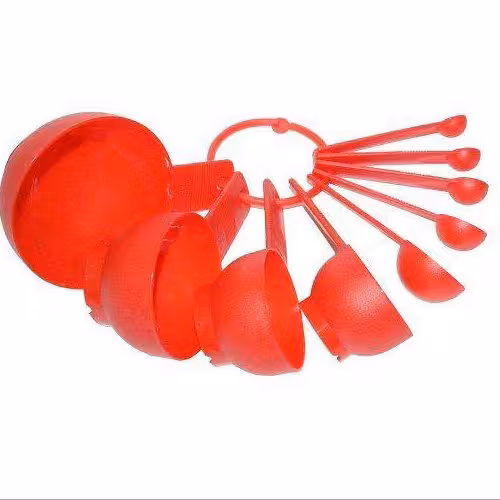 پیمانه  9 تایی
جهت اندازه گیری مواد اولیه برای پخت کیک و شیرینی