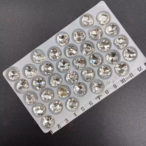 سنگ قلب سفید ( سایز 12 ) ورق 40 عددی