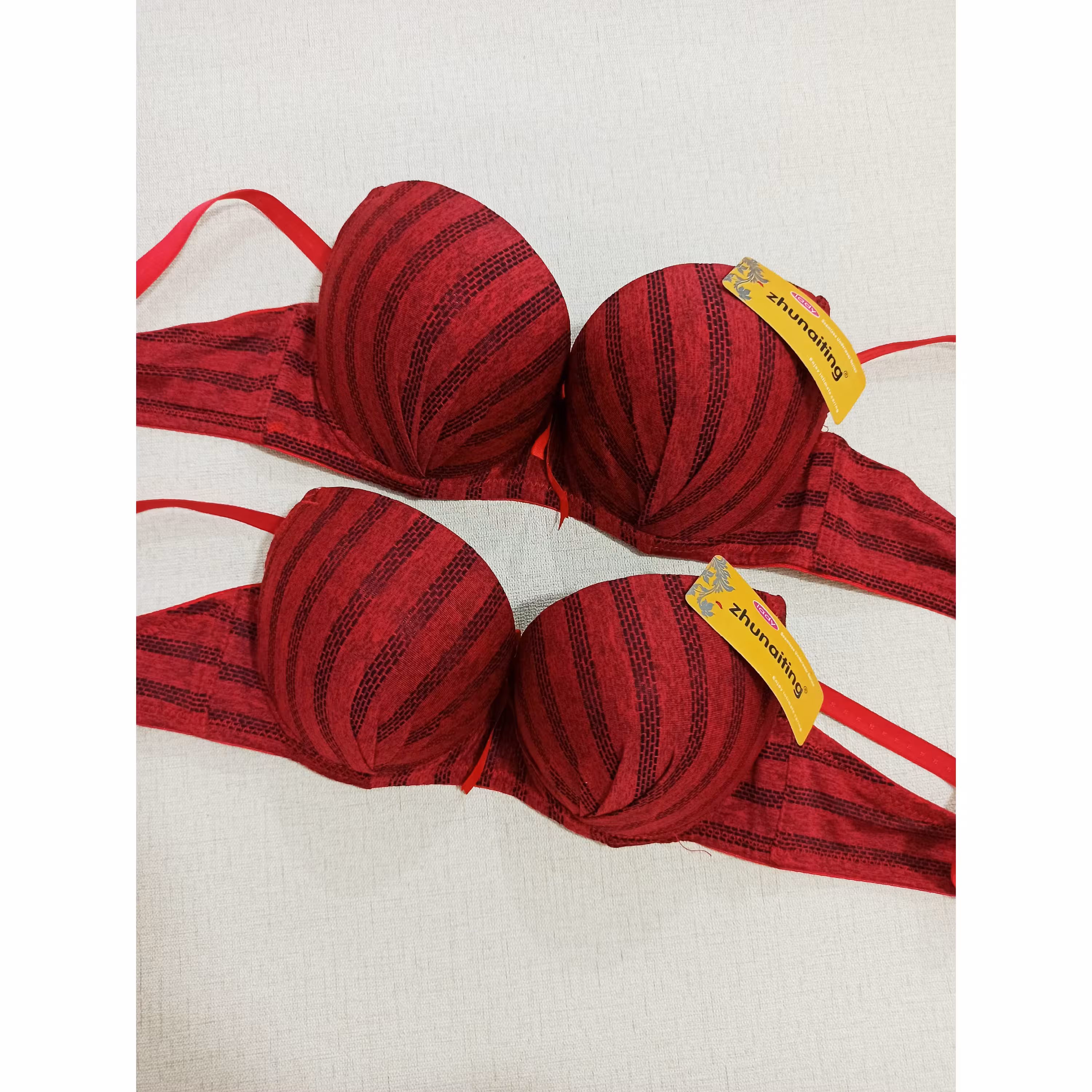 سوتین خارجی اسفنجی جک دارفنردارموجودی سایز95،100،90ارسال رایگان کد3