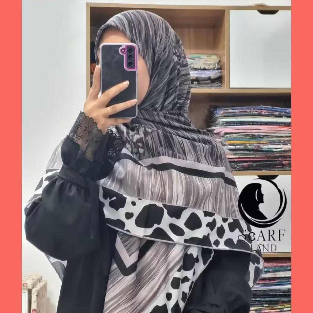 طرح چوب محصول ایرانی باکیفیت جنس نخ کاستوم قواره 140سانتی متر  دور دست دوز ارسال به سراسر کشور 