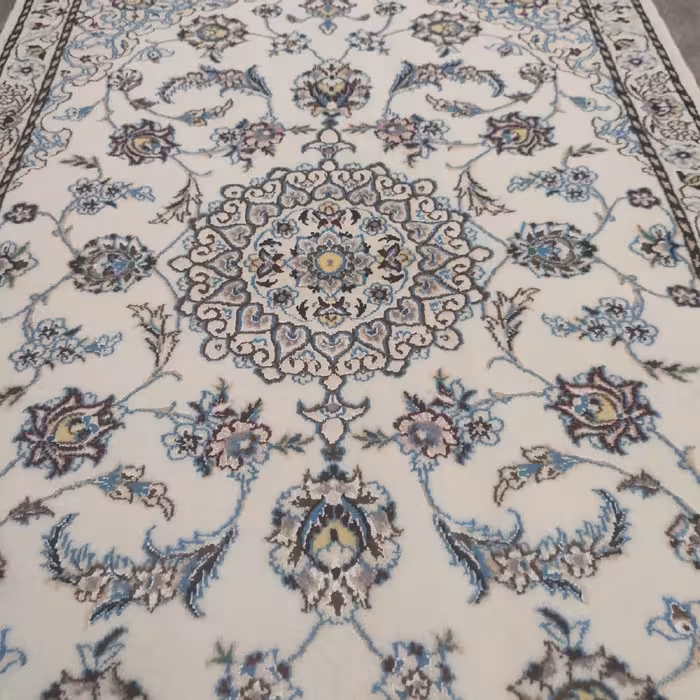 فرش دستباف نیم متری مدل نایین D