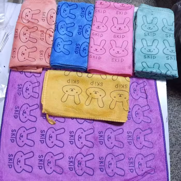 پک 12تایی دستمال حوله نانوآبگیر 40در40  طرح عروسکی ارسال رایگان