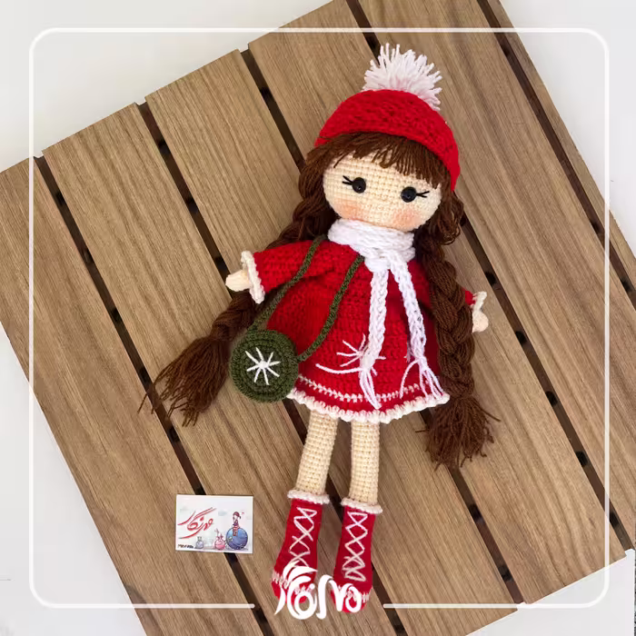 عروسک دختر دونه برفی