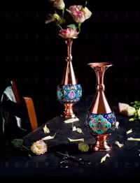 گلدان صراحی - ساخته شده از مس و پرداز، ارتفاع 25 سانتی متر