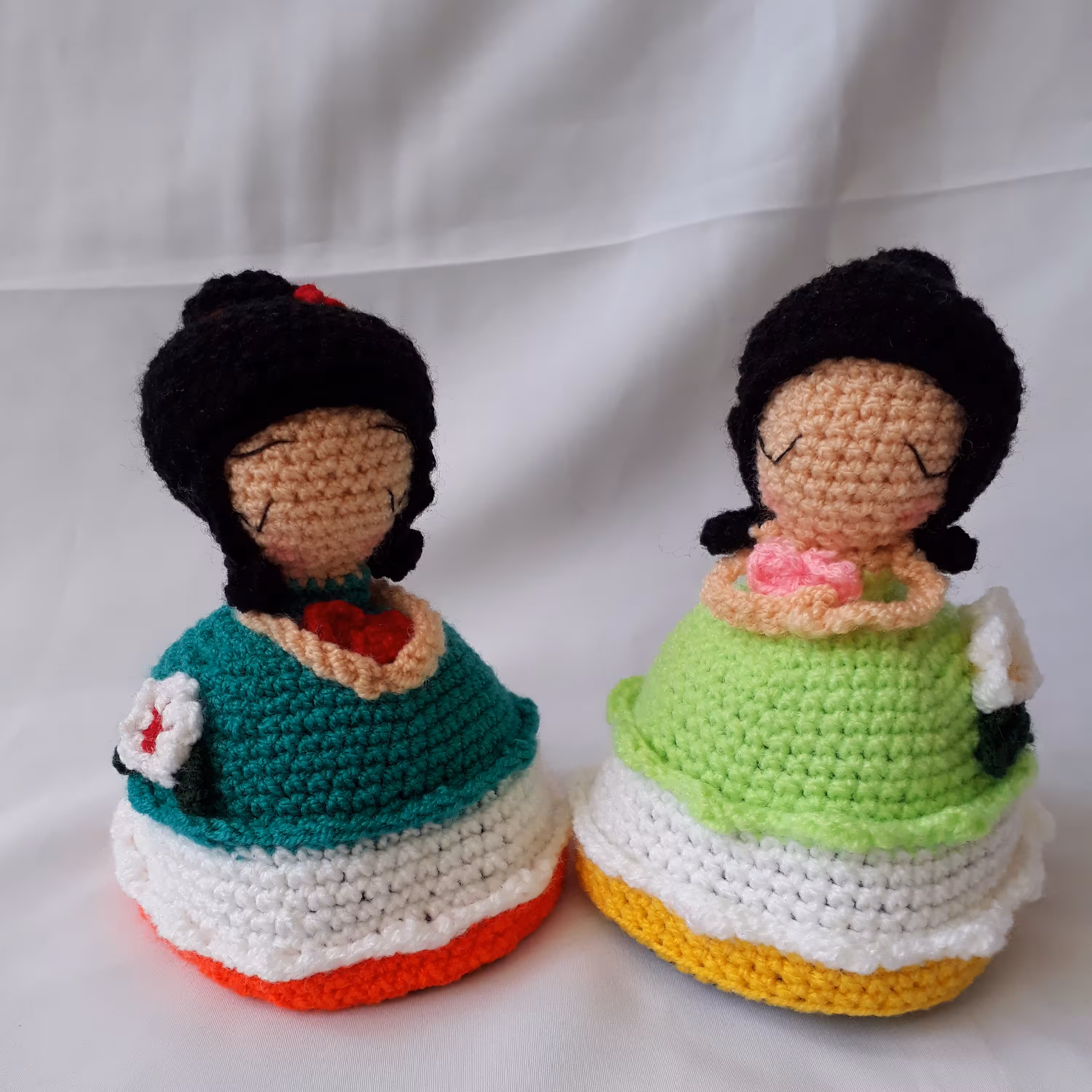 عروسک دست بافت دوطرفه پرنسس و قورباغه