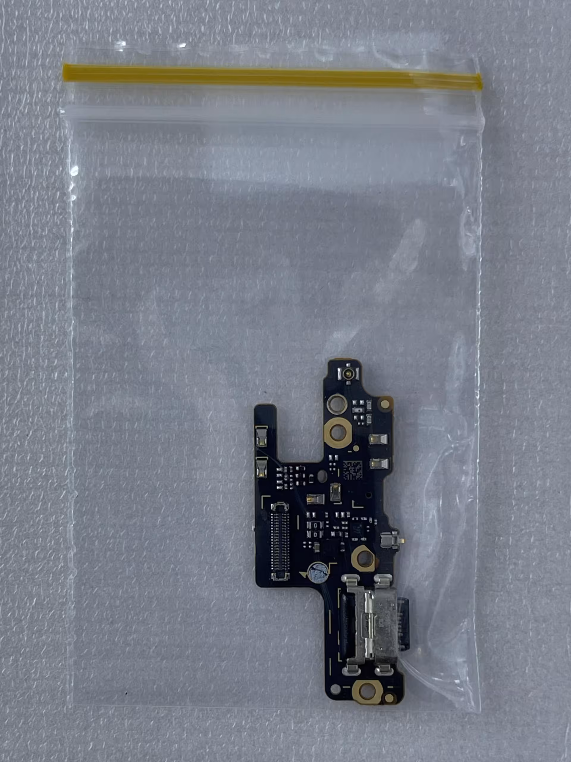 برد شارژ شیائومی uif charge Xiaomi redmi note7 اصل فابریک و روکاری “اصالت کالا”:”اصل”