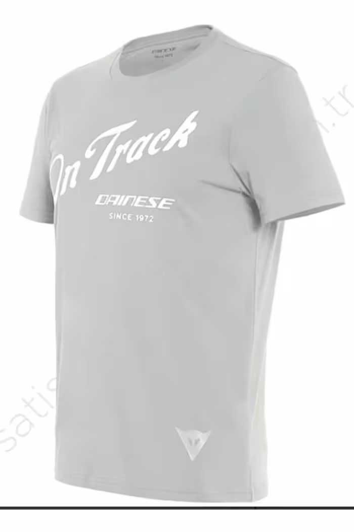 تی شرت خاکستری مردانه و زنانه DAINESE در مسیر موتور سیکلت دو رنگ Dainese