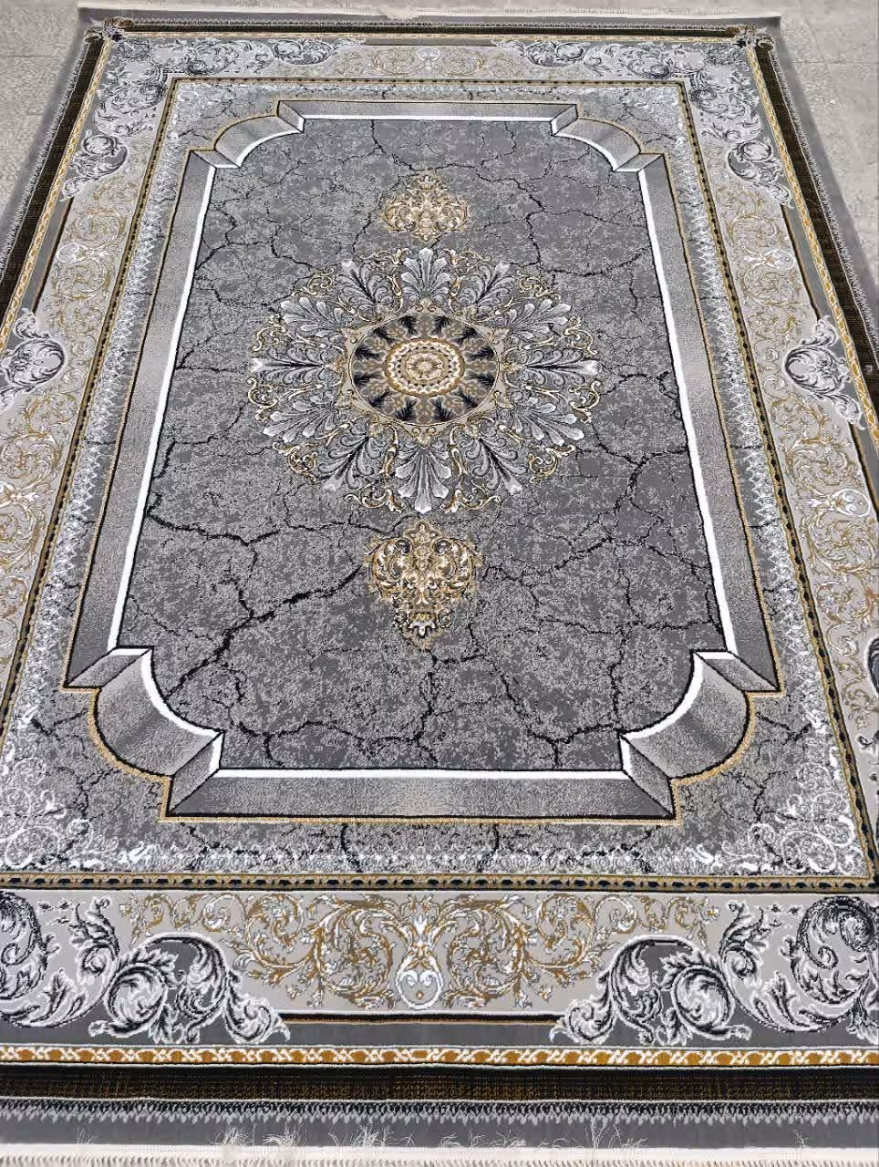 فرش مدرن 12متری دودی بانقشه پناه مناسب دکور اسیون لوکس