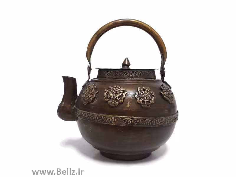 قوری برنجی قدیمی نقش دار