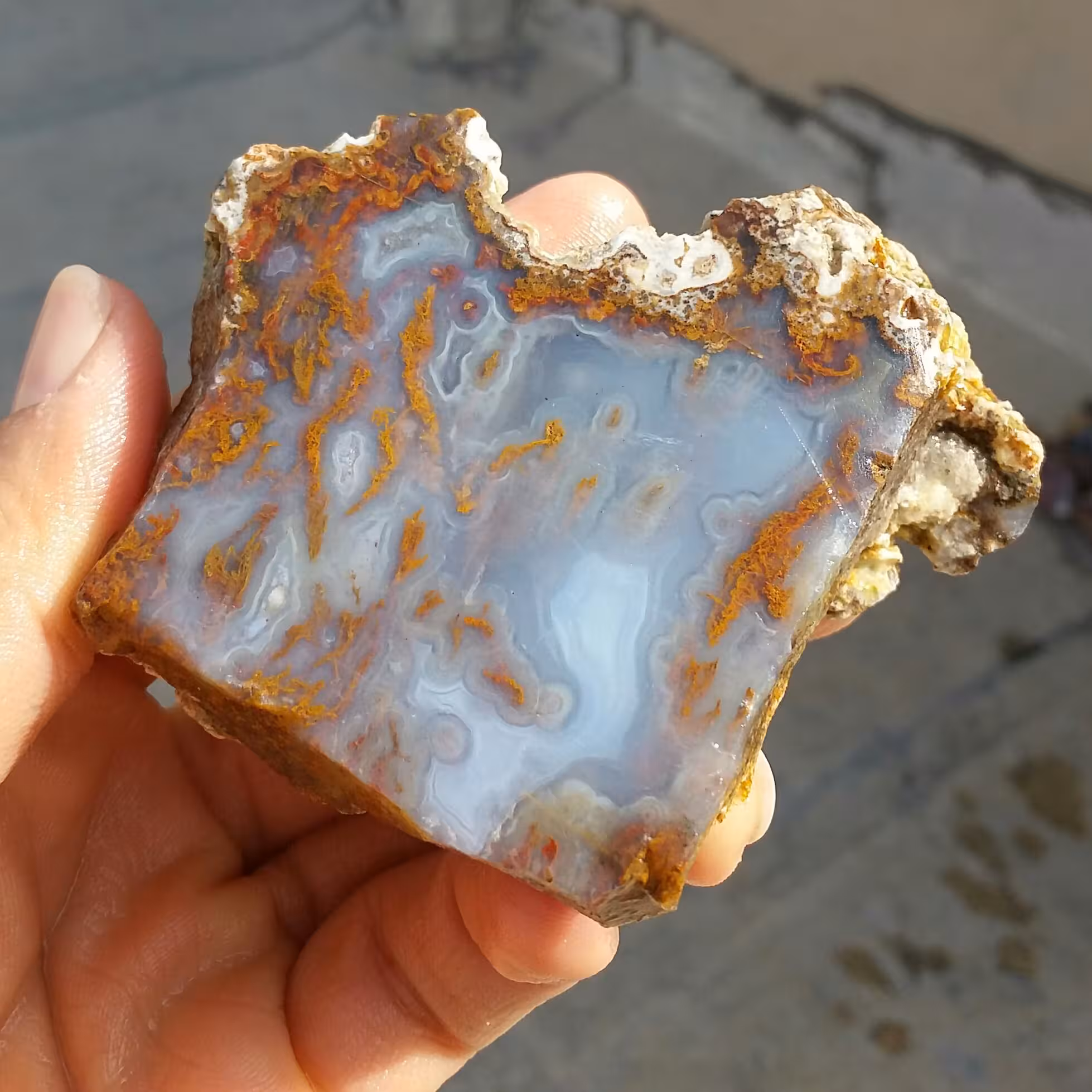 اسلایس سنگ راف عقیق سلیمانی سه بعدی منظره دار بسیار زیبا و خاص 100 در 100 طبیعی  شاهکار خلقت
کد 12112