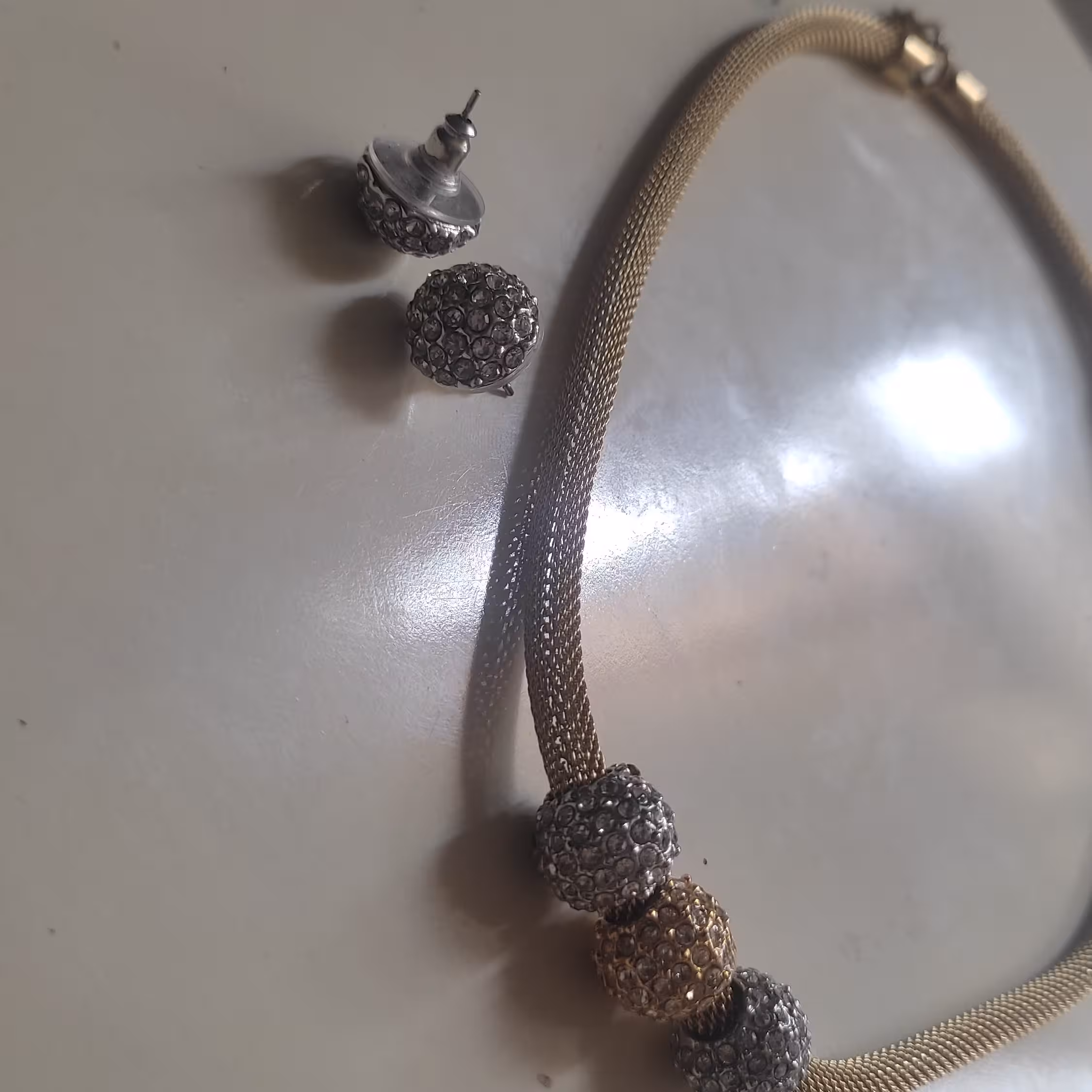 نیم ست گوشواره و گردنبند رنگ ثابت