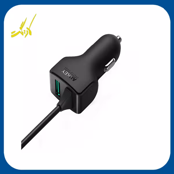 شارژر فندکی آکی مدل CC-Y4