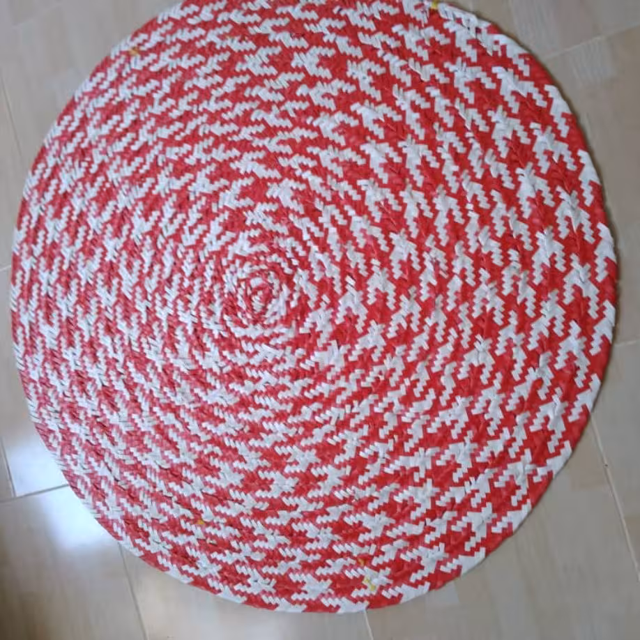 سفره تسمه ای ابعاد کوچیک وبزرگ بارنگهای دلخواه.قیمت بستگی به سایزش داره