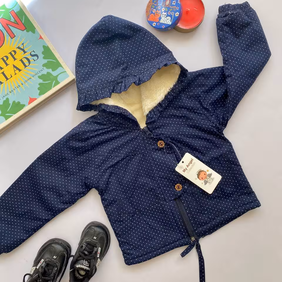 کاپشن دخترانه گرم تو خز  مدل خالدار. 1.5 تا 6ستا رنگ سورمه ای خاکی و کرم