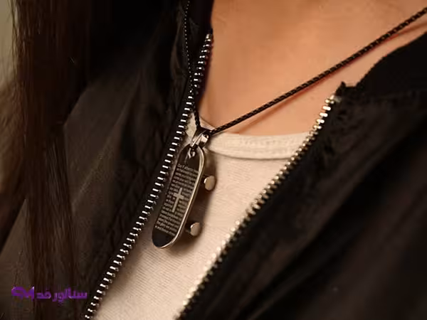 گردنبند استیل طرح اسکیت برد کد SG2038