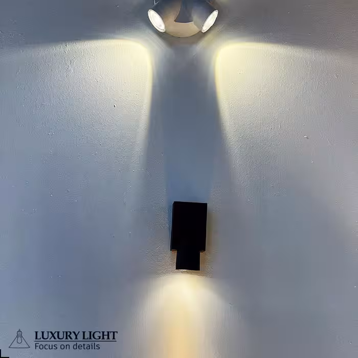 چراغ یکطرفه لوله ای با لنز محدب