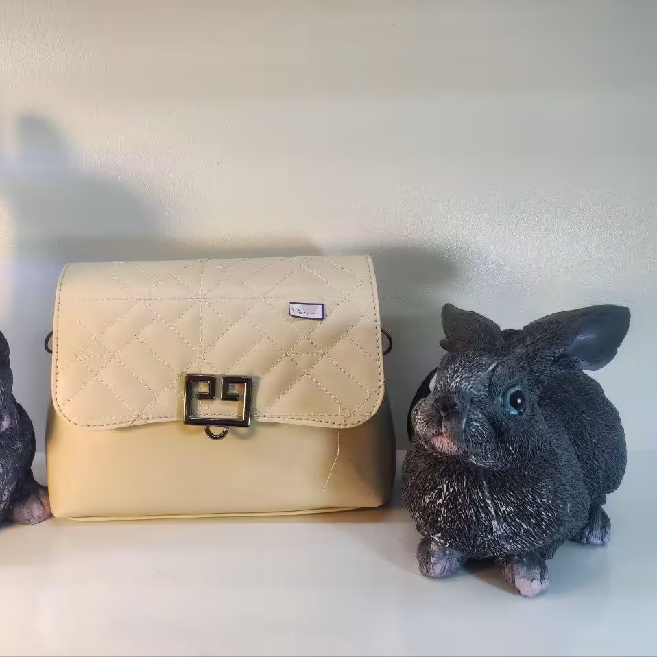 کیف کرم زنانه 