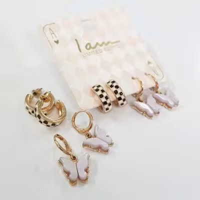 پک گوشواره قفلی طلایی آویز پروانه و گوشواره حلقه طلایی شطرنجی