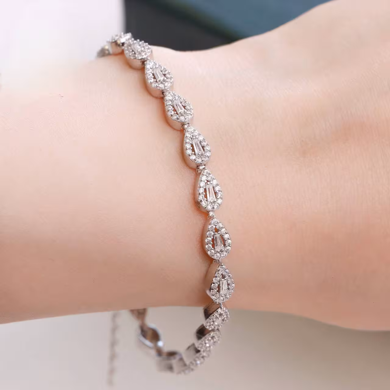 دستبند جواهری نقره زنانه کد 30419